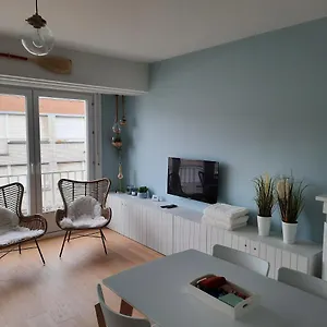 https://lelies-at-westende.hotelsghent.com