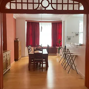 https://appartement-de-charme-dans-maison-de-maitre-bruxelloise.brusselshotelsbook.com