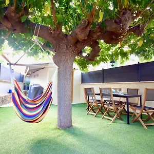 https://charmante-maison-en-centre-ville-tout-a-pied.fr-provencehotel.com